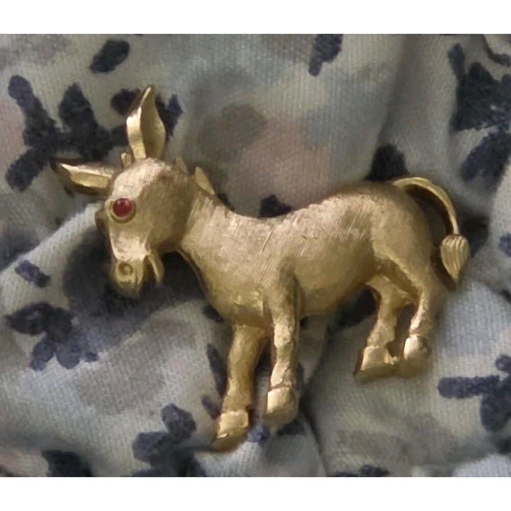 Vintage TRIFARI Gold Tone Donkey Brooch Pin Signed Designer Figural Democrat